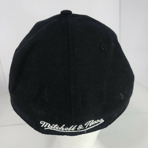 Brooklyn Nets Hat 7 1/2 Fitted Mitchell & Ness Black NBA - Picture 3 of 5